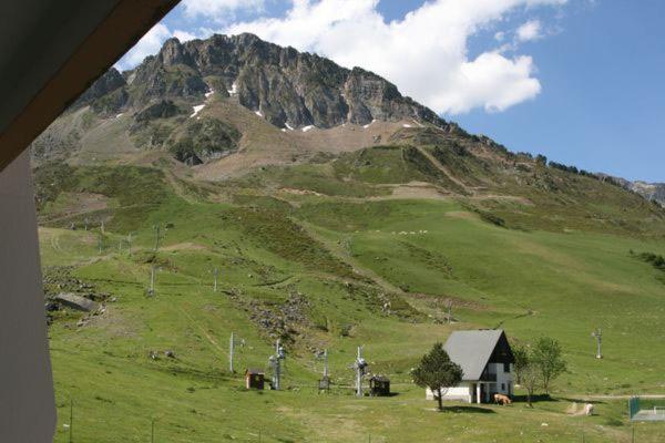 Appartement Au Pied Des Pistes La Mongie Exteriér fotografie